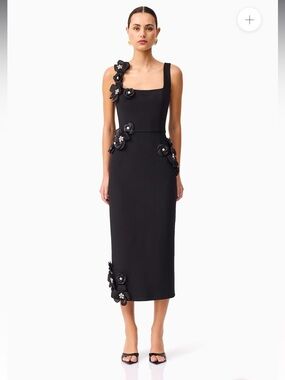 elliatt chantelle black 3d floral applique fitted midi LBD dress size XS NEW